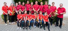 Foto - Vororchester mit T-Shirt - Musikverein Hirschzell, Kaufbeuren